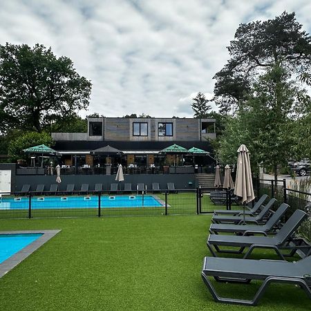 Sfeervolle Blokhut Op De Veluwe Op Recreatiepark Topparken In Beekbergen Met Vrije Tuin En Eigen Parkeerplaats エクステリア 写真